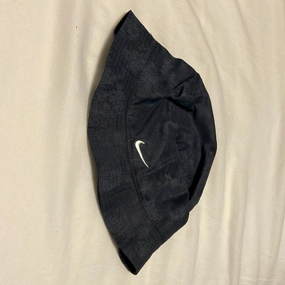 Nike black tye dye bucket hat
